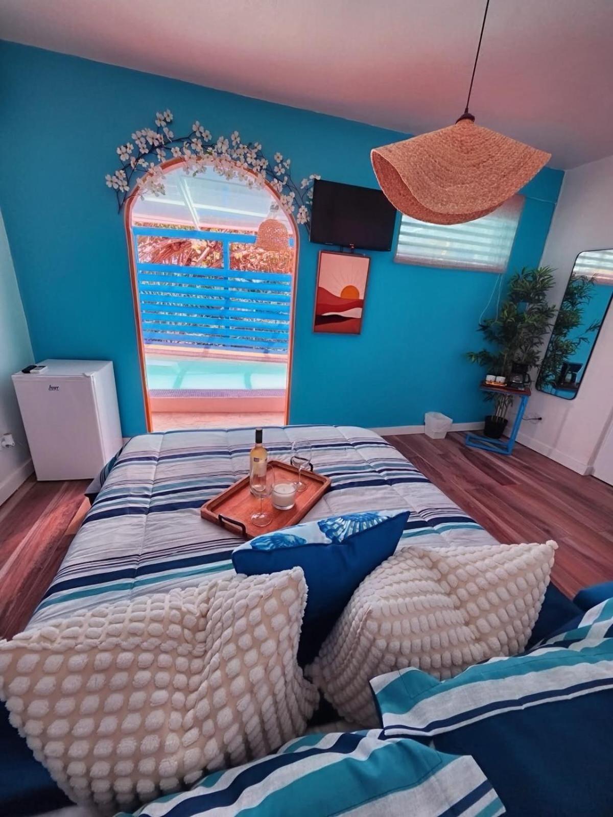 Parguera Beach Club & Hotel Лахас Екстериор снимка
